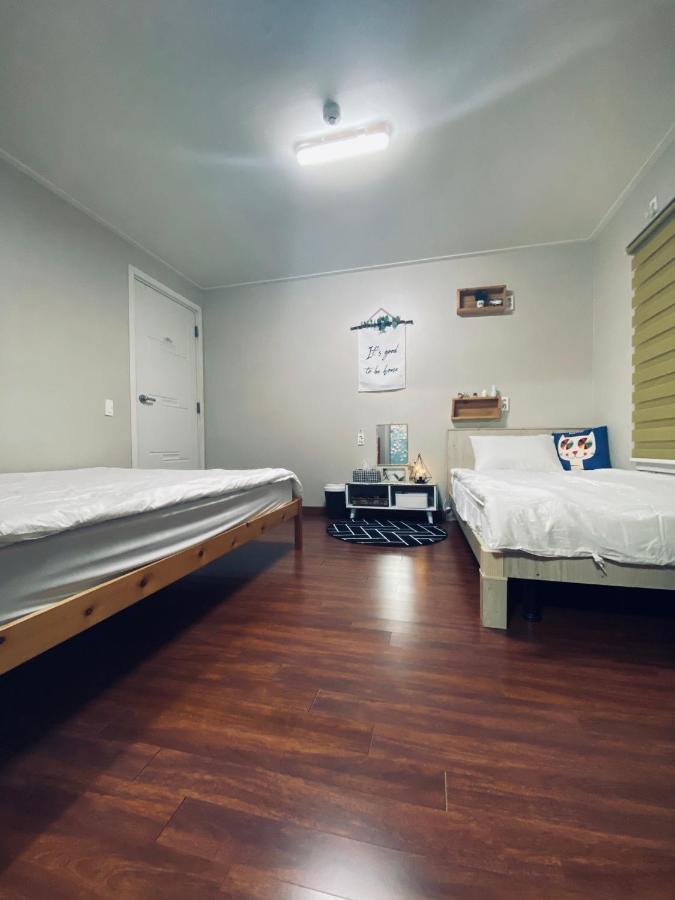 Lefthander Guesthouse Jeju Ngoại thất bức ảnh
