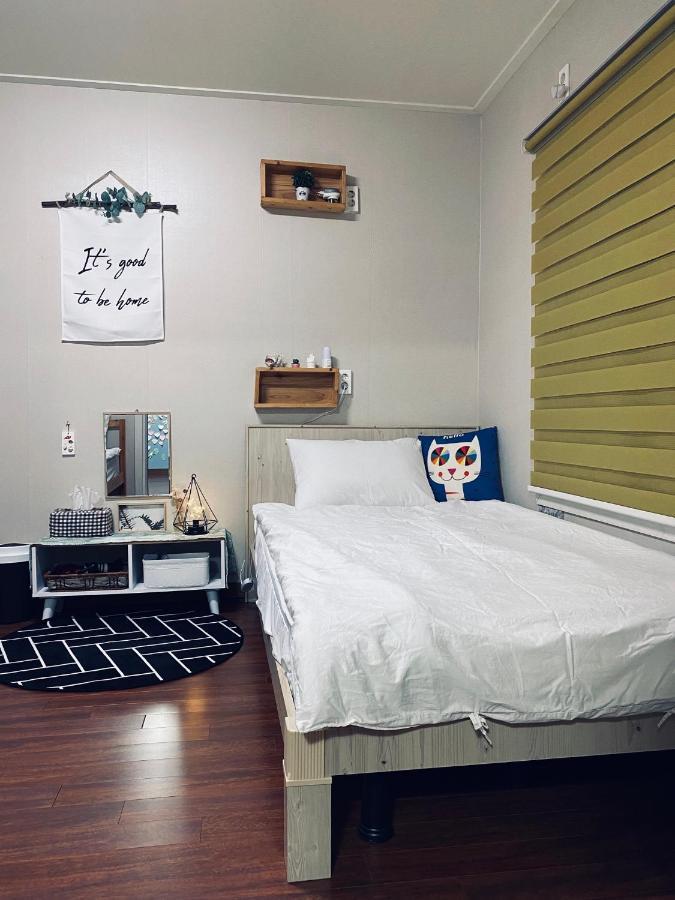 Lefthander Guesthouse Jeju Ngoại thất bức ảnh